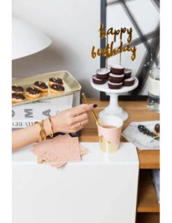 20 Petites Serviettes Rose Pastel Avec Taches Dorées -Déco Festive Soldes 20 petites serviettes rose pastel avec taches dorees 3