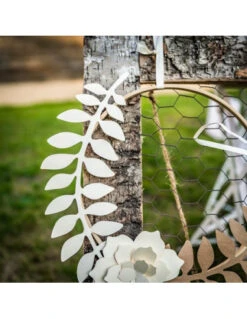 6 Feuilles Fougères Et Eucalyptus Ivoire Et Or -Déco Festive Soldes 6 feuilles fougeres et eucalyptus ivoire et or 3