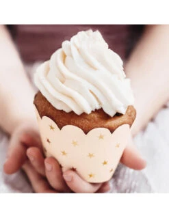 6 Habillages Caissettes Gateaux Ivoires Etoiles Dorées
